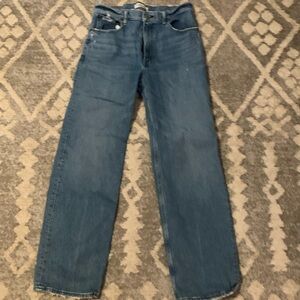 Excellent condition Abercrombie 90’s relaxed jeans